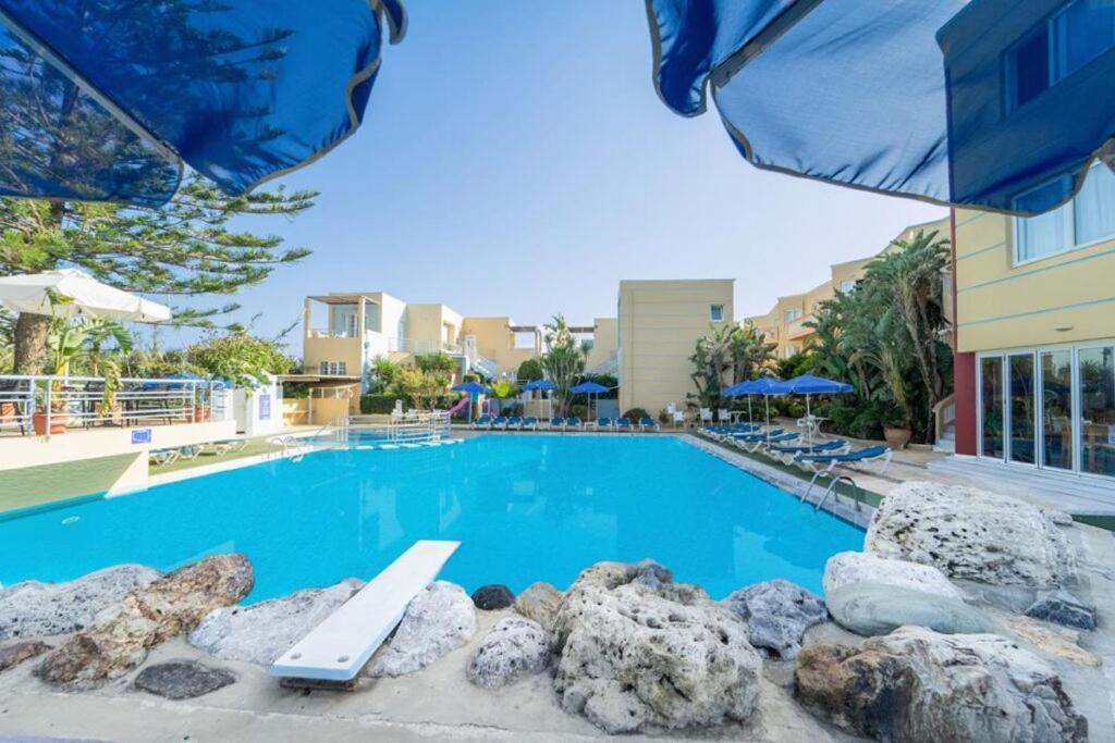 Futura Apartments Chania  Ngoại thất bức ảnh